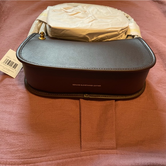 Coach Swinger Bag in Maple - Picture 13 of 14